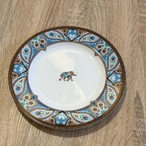 Vera Bradley 8” Elephant Plate